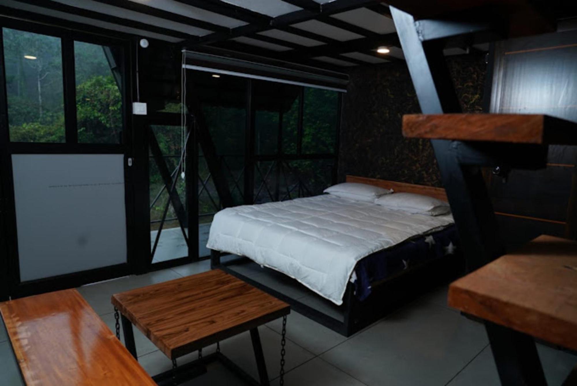Wetlands Wayanad Pool Resort With Natural Waterfalls Padinjarathara Exterior photo